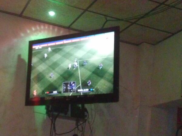 bosque_victor's tweet photo. Campeon del pro en el stutgart!! @Sergi_Monti @NadalJorge http://t.co/3FAnDGppHa
