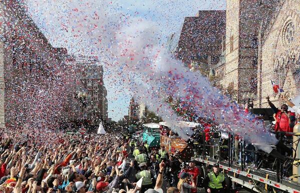 BostonGlobe's tweet photo. #Interactive map: Relive moments from the #RedSox victory parade http://t.co/9XCekPHwas http://t.co/hId6Wa3sAZ