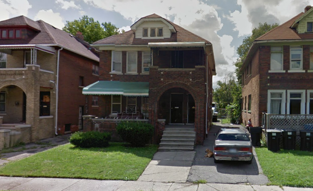 I found this little gem too In Detroit.  It's 2,600 sq ft - 6 bdrm 2 bth for ONLY $4,000.  #wishlist<a href="/tag/moving"class="tags"><span>#moving</span></a><a href="/tag/detroit"class="tags"><span>#detroit</span></a><a href="/tag/wishlist"class="tags"><span>#wishlist</span></a>