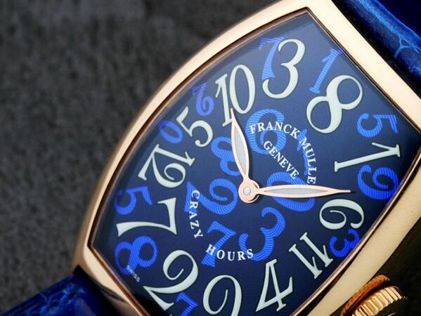 Erkekmodastil's tweet photo. Çoğu iş adamının kullandığı takım elbise saati Franck Muller http://t.co/hU0sdqLDhy
