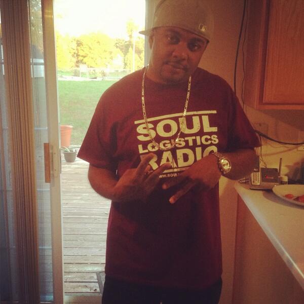 cliffandrico's tweet image. 2 hours till Showtime. #soullogisticsradio #rakim @djspade1