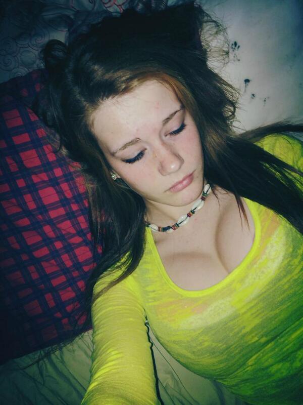 HollyAdams_3's tweet photo. im so tired, someone come cuddle? #bigboobs #teamwhitegirls #teamblackguys #junglefever http://t.co/UMBCag30My