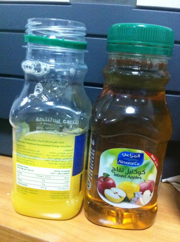 تويتر وسط Auf Twitter مهم لمرضى السكر عصير المراعي كان خاليا من السكر والآن تم تحويله إلى مشروب سكري. الخط المستخدم غير واضح. المتشعب تي كو Goh0ghhmgk