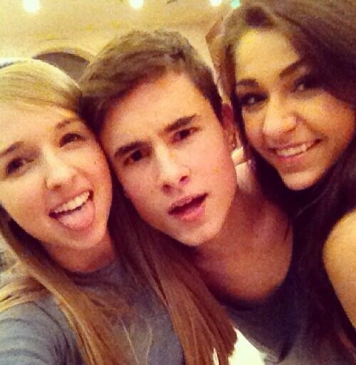 O2LIndiana's tweet image. Kian and Andrea though&amp;gt;&amp;gt;&amp;gt;😂😘