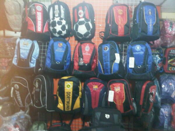 BatamDiskon's tweet photo. @BMAN_SMG: Backpack klub Sepakbola, Grab fast!! only 80K, termurah, Minat Hub 087709301256, 085778023320 (SMS ONLY) http://t.co/PMaPr5gmUh