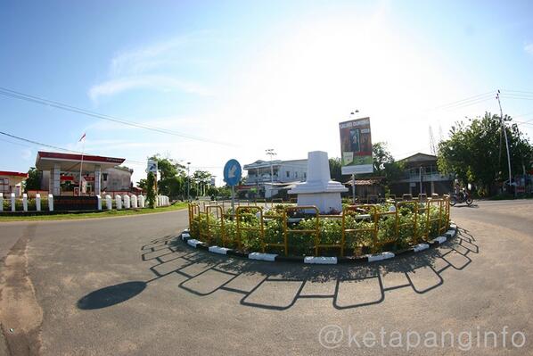 Dimanakah Tugu Ini Berada ??