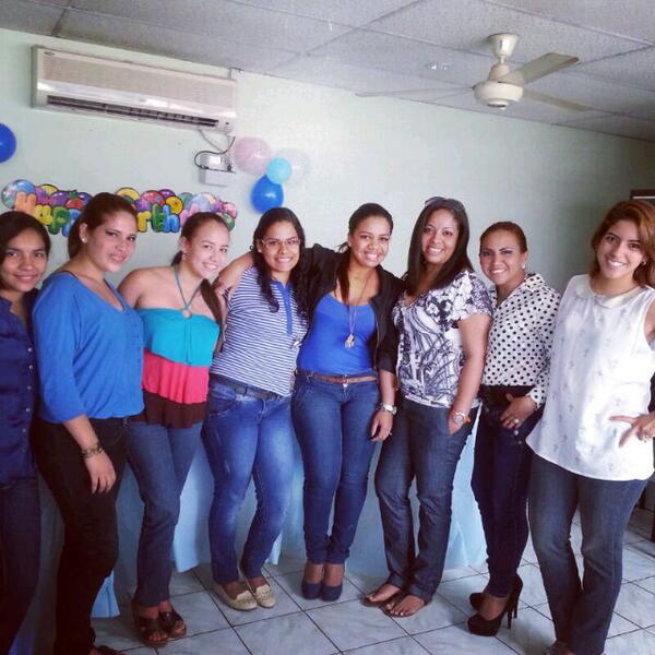 fenandita23's tweet image. Chicas guapas :D #lanec