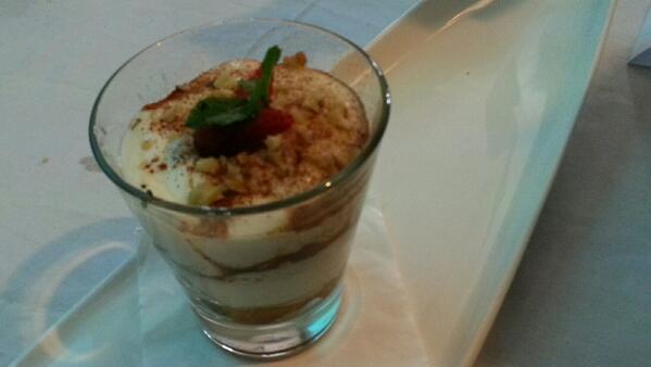 detikfood's tweet photo. Untuk menu dessert sehat kali ini, ada menu Spiced Orange Parfait dg bhn dsr buah dan yogurt #SlimHealthyClass http://t.co/oMOkyW1KBi