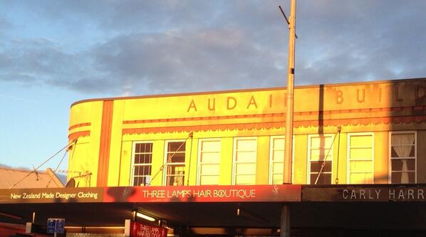 pcorrect's tweet image. Good evening Ponsonby.