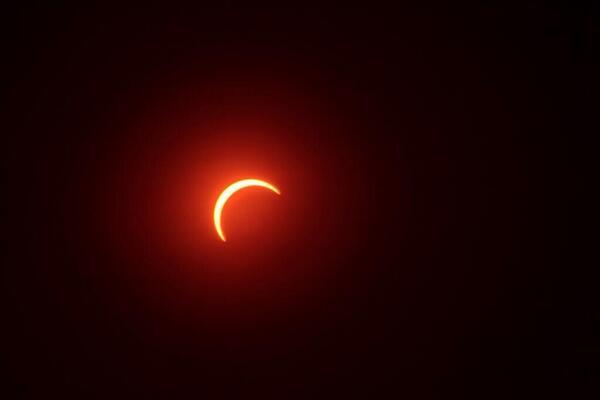 912CroozeFM's tweet photo. Photo by Laura Mulenga Walusimbi taken at Kyema Vocational Institute 1715hrs in Masindi #EclipseUG http://t.co/gMColz7STg