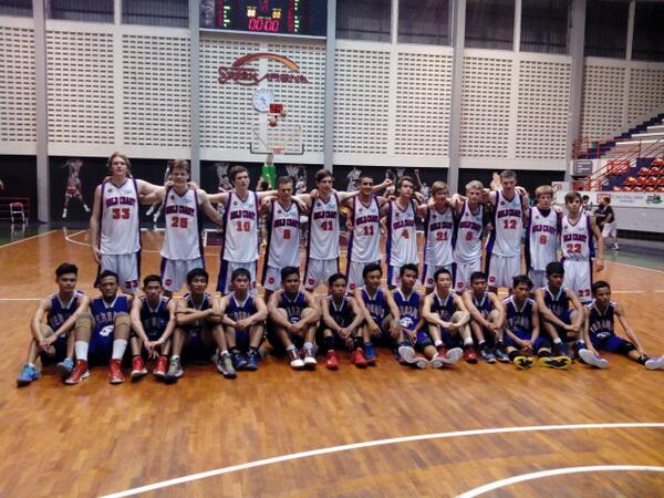 TerBang_Eagle's tweet photo. #TerBang #GoldCoast #friendlygames #basketball http://t.co/4AmRh4Pd3n