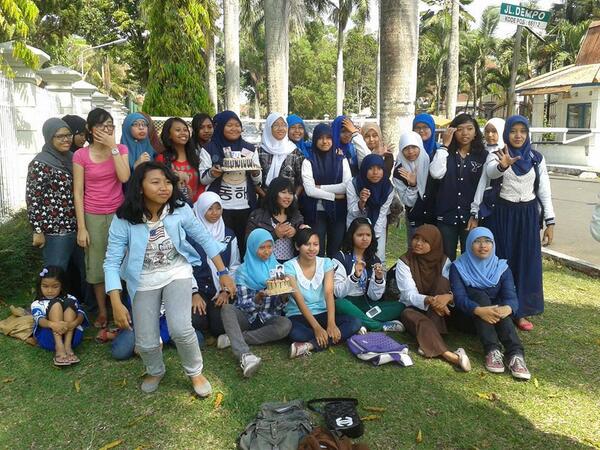 SYoonadict's tweet photo. pearl elf malang http://t.co/iOymFHvNa3