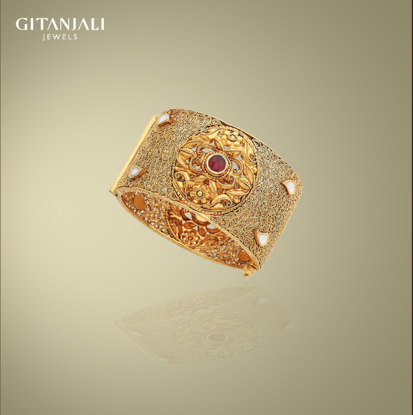 This Diwali occasion will be the best time to pamper urself with this beautiful kada,isn’t it?
bit.ly/1dPC6j7
