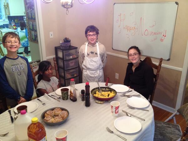 theshah119's tweet image. Sammy &amp;amp; Isaac made good use of their extra hour. Homemade Waffles &amp;amp; eggs for family breakfast! #LoveTheApron