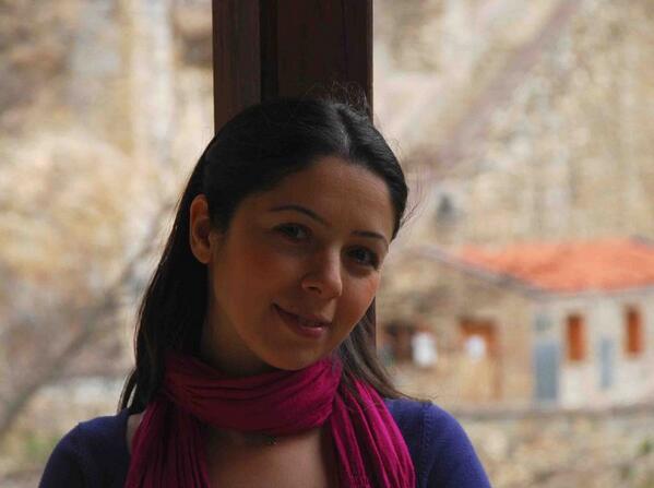 fans_sinem's tweet photo. Güzeller Güzeli @sinem_ceceli http://t.co/bPbslot1Mt