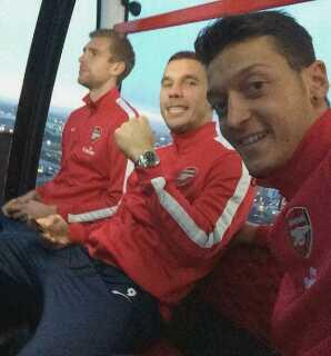 LOL'@Tweet_Arsenal: Mesut Ozil, Lukas Podolski and Per Mertesacker. Looks like Mertesackeketinggian  #ArsenalGermany '