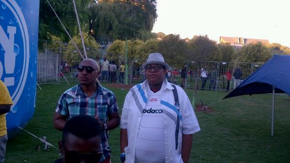 BozzaTheChamp's tweet image. Cc @RobbieMalinga RT @Captainlisha: Bozza @mjojoSA #Hithouse ka So!