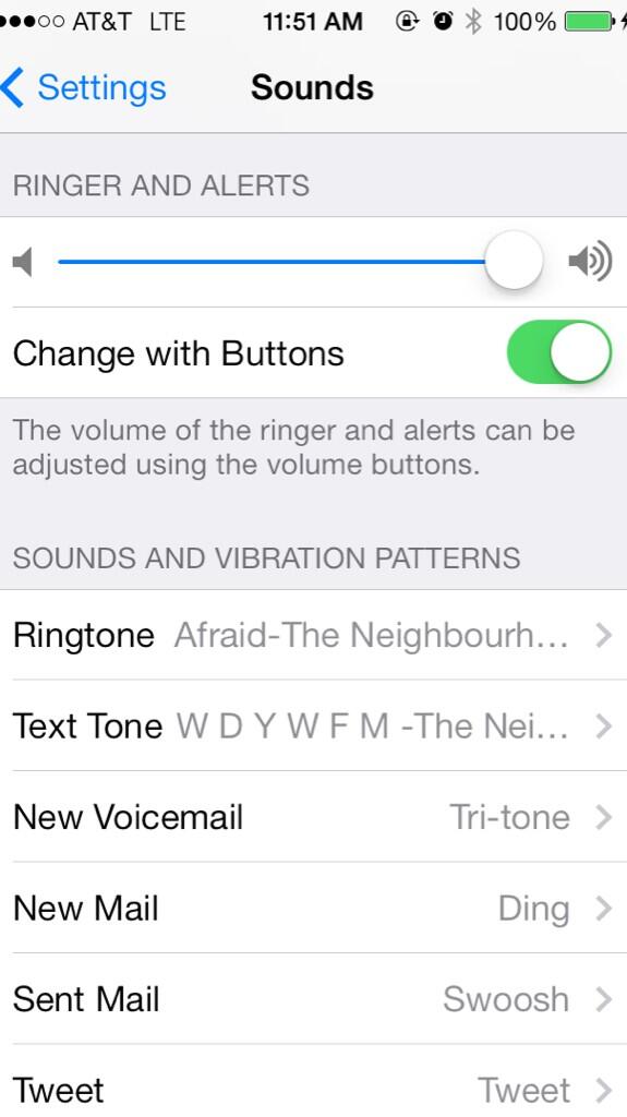 Lili_mckay's tweet image. My new #ringtone and #texttone is my fave band I got bored during work radio is tedious @thenbhd @olddirtytshirt