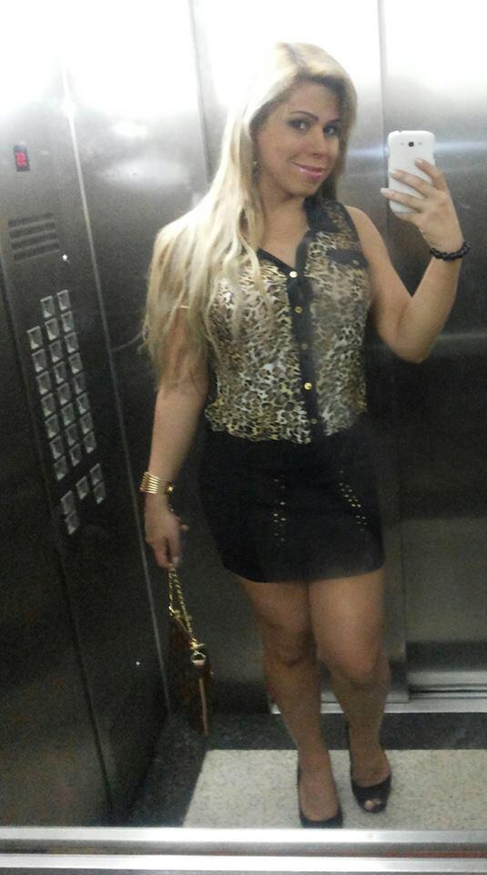 ts_izaqueiroz's tweet photo. Indo para #Baladinha #EmFortaleza #DonaSanta #VaiTomarNoFusca #FoiDemaaais http://t.co/C0p2LGxF5E