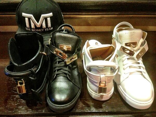 BigBoyMansion's tweet photo. Which ones do you like better? http://t.co/T9QvdR6aON