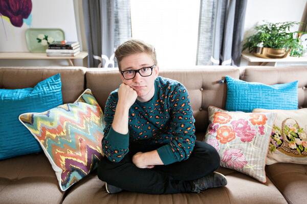 tyleroakley's tweet photo. Hi. I'm Tyler. I enjoy pop music, fast food, and making videos for http://t.co/jB2rpoJs7M. Nice to meet you. http://t.co/2xRluDPs0Q