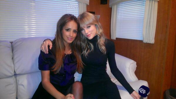 CapitalOfficial's tweet photo. Thanks for the chat @taylorswift13! Defo tea &amp; cake next time you're here!! Max x http://t.co/Rje5gpdZS2