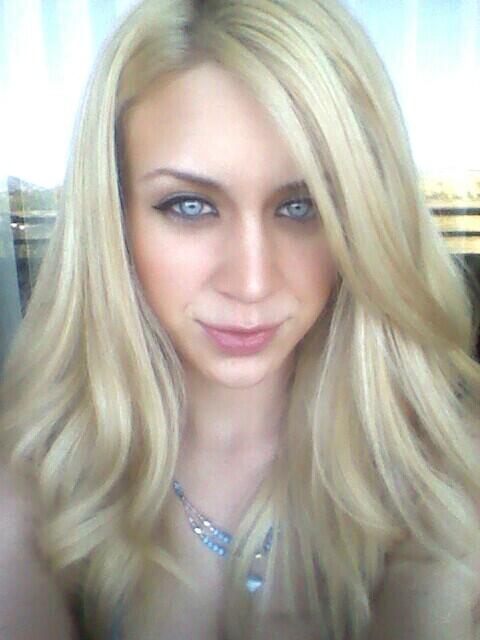 TW Pornstars - Delilah Blue. Twitter. I'm blonde now!. 10:06 PM - 3 Nov