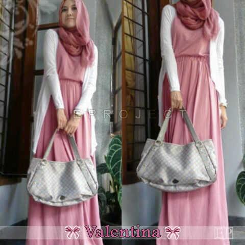 abahrei's tweet photo. Valentina @132. Seri isi 2 @127 (Maxi dress + Long Blazer + Pasminah) Spandex Korea, Fit to L. Ready 5 des, ori EP http://t.co/rm56FWsY4P