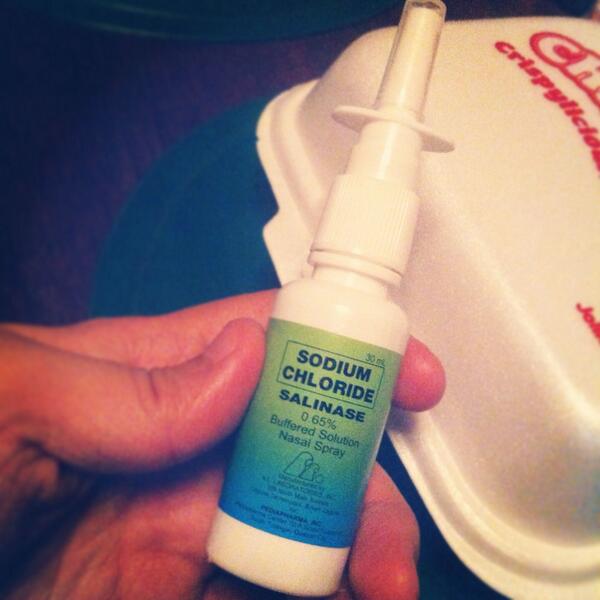 __MARKMOJOE's tweet image. Goodmorning stuffy nose.. #nasalspray #cloggednose