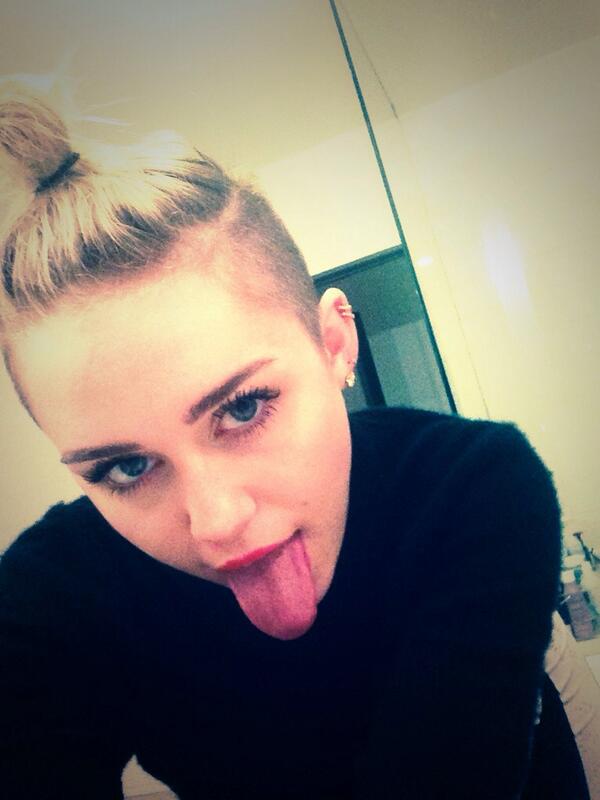 Miley Ray Cyrus On Twitter Dianemarteloff Http T Co