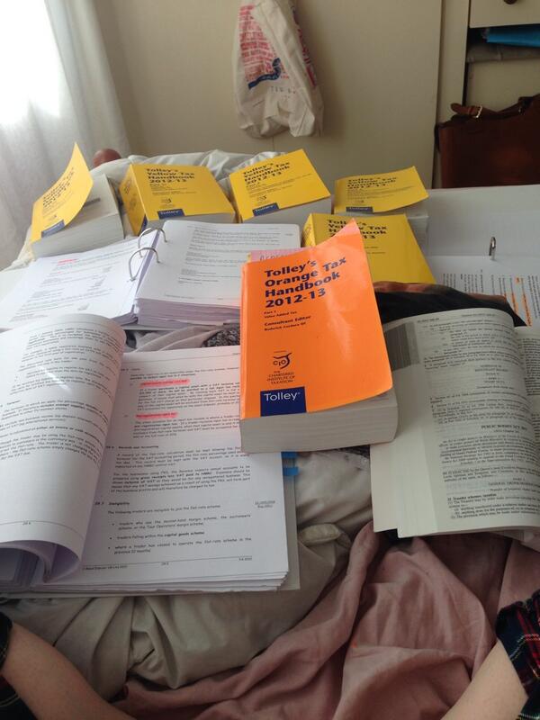 Krysy9's tweet image. #cramsesh!!!!