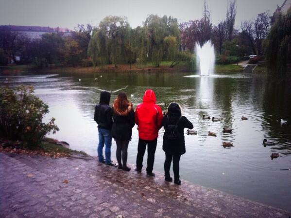 pucheroface's tweet photo. Ha sido un placer compartir este finde en Wroclaw con @Faraday32  @radiacxax @Anita_Desfs  Pablo,Silvia,Merche,María. http://t.co/XgNGHlwPP2