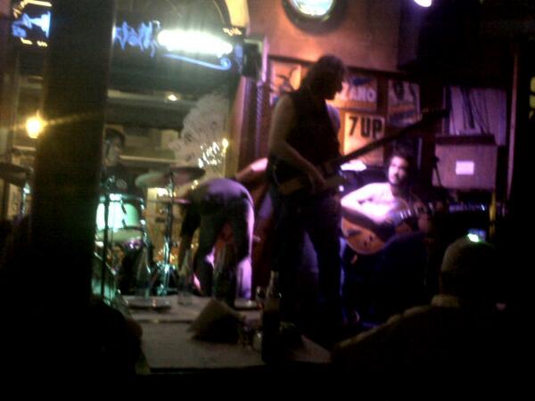 SaltaJazz's tweet photo. Última #jamsession de #saltajazz en #cafedeltiempo con @javiermalosetti http://t.co/keM1dVKMoE