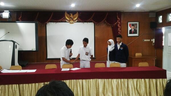FdyHmk's tweet photo. Proses sertijab @Teksound http://t.co/pS4y6erZNA
