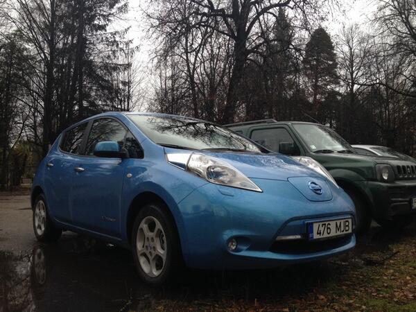 Spekozols's tweet photo. Šoreiz uz Inčukalna mežniecību ar 0 izmešiem. Paldies @NissanNorde par iespēju izmēģināt Nissan Leaf elektromobili http://t.co/Gy7OJDTE49