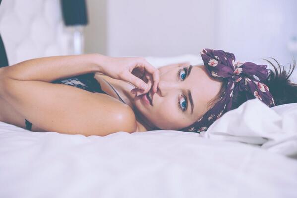 shotbythom's tweet photo. @trpmedia: #shotbythom Portrait shoot with Amy #portrait #nikon #85mm #nomakeup http://t.co/1bA6eDwYmc