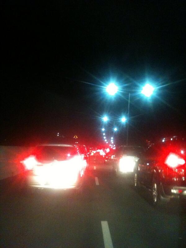 Sultanzusu's tweet photo. @TMCPoldaMetro  atas jln antasari arah TB Simatupang macet parah ada apa yach? http://t.co/uuov9ExHxP