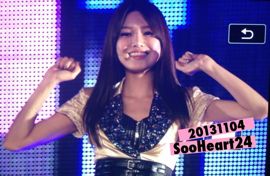 [PIC][04-11-2013]SNSD khởi hành đi Nhật Bản để tham dự "Premium Live in Japan" vào sáng nay (Vắng Tiffany và YoonA) BYOgP2ZCUAARNix