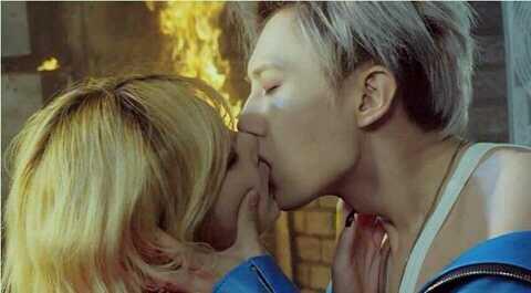 cyrhyun's tweet photo. @cyrseob @cyrhyunseung @cyrchaelin lol http://t.co/mANdZF6uQb
