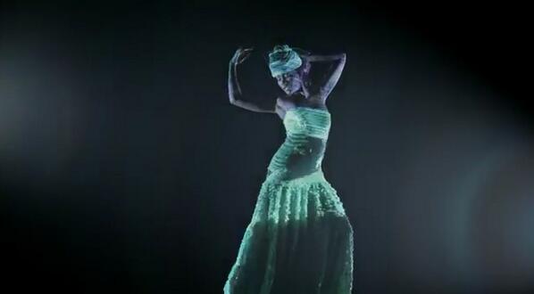 BLOWPR's tweet photo. Loving new single Sweetest Thing by @lulujamesmusic - Looking gorgeous too in Tube Gallery dress - @joshippen http://t.co/zgXwSbF8cA