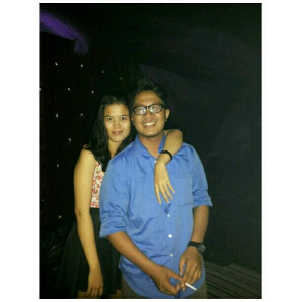 poyok25's tweet photo. Knpa sygg hihi"@desyaditya2: hey ayang :* @poyok25 http://t.co/qXaOHk9jid"