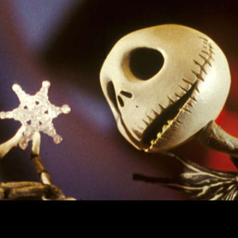 esaines10's tweet photo. Plan de lunes? Sofá, manta, pijama y una de mis películas favoritas : pesadilla antes de navidad! http://t.co/R0P1SjnlTX