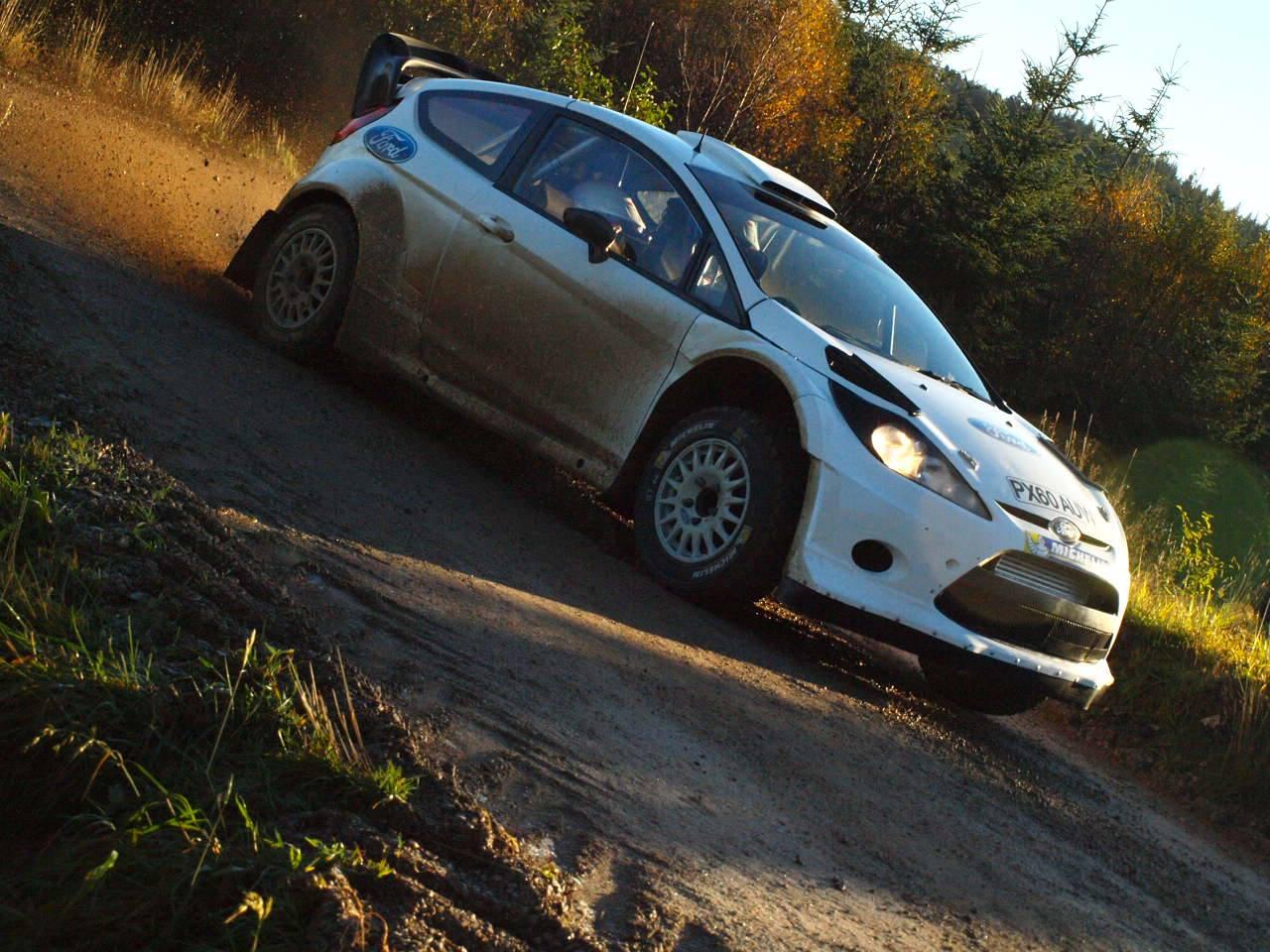 WRC: Wales Rally GB [14-17 Noviembre] BYP9rVMCMAAKD4a