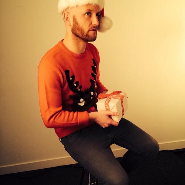 pazandbez's tweet image. Getting bored now #motdkickabout