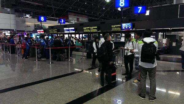Airport check-in. 2 teams on 1 plane: <a href="/NCTU_UNICODE/">NCTU UNICODE</a> and a high school Karate team.
