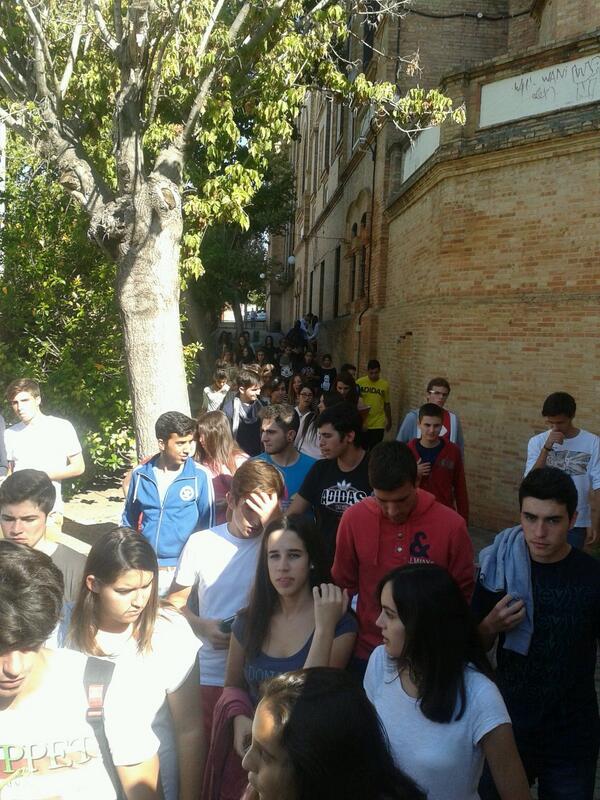 SpheraRabida's tweet photo. Corteo de Frente Rábida @ForoUltrasEsp http://t.co/UQMEmiB2n6