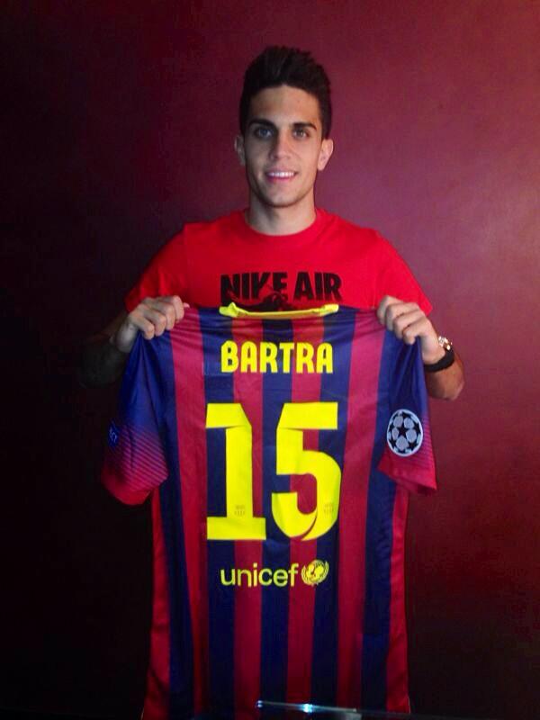MarcBartra's tweet photo. Sorteig! Per aconseguir aquesta samarreta tens que fer RT! Només els que em seguiu entreu al concurs! Sort. http://t.co/tK8oLcphql