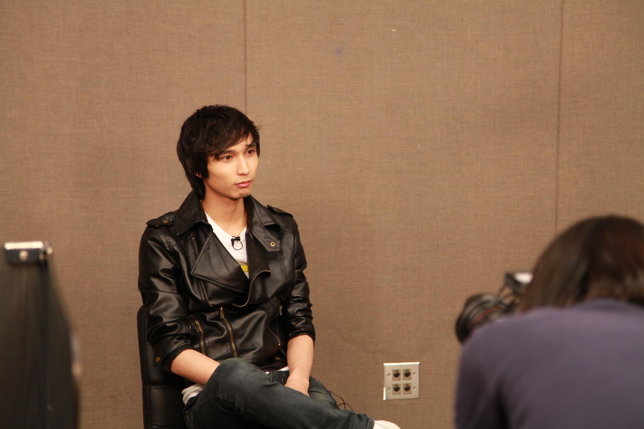 BYPOeAnCAAIYieb.jpg:large