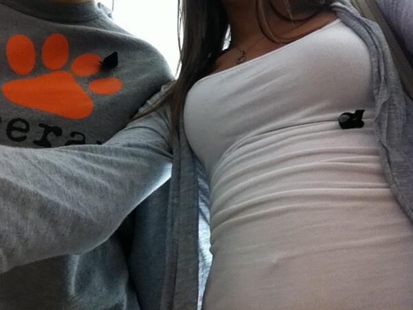 NAwareness's tweet photo. Look at @xxcarlyxx3 and @gracesantangel0 showing their support #narcolepsyawareness http://t.co/45hr2w3P3J
