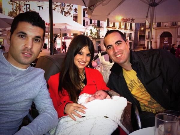 Jongareit's tweet photo. Visitando a Nira con @DannyGalan1 @Carlius91 y @aixanavascues http://t.co/udJ6G1YRwB